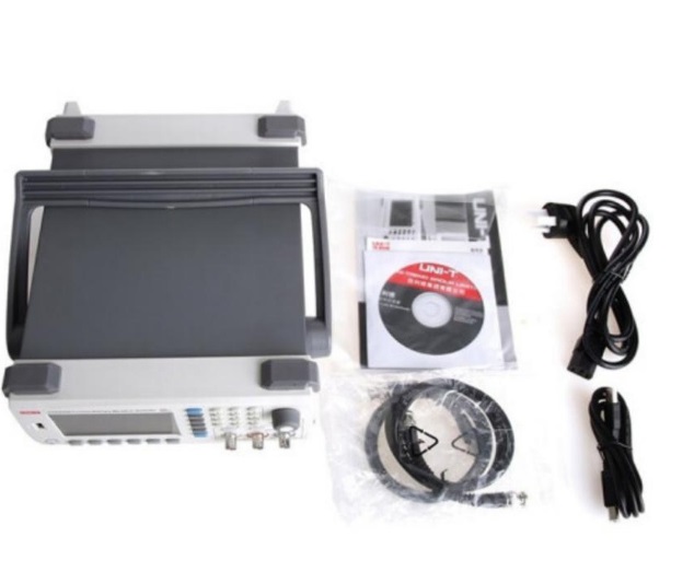 (UNI-T)  η UTG7122B